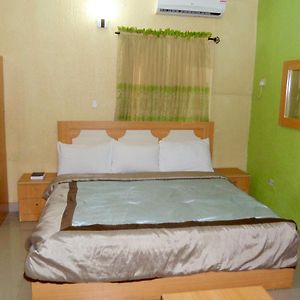 Ostra Hotels